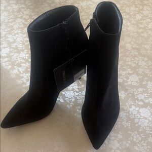 Forever 21 Sleek Black Ankle Booties